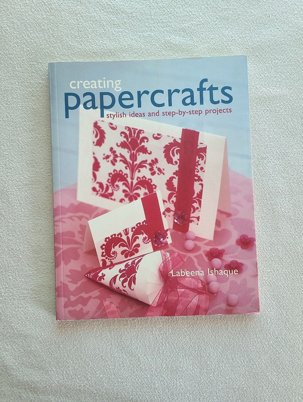 ⚡️2/$20-Creating Papercrafts book
